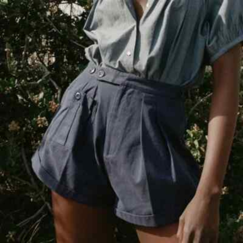 Doen Raelyn Shorts Navy Blue Pleated Size 0